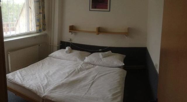 Hotel Baník, Rezervovat Hotel Kostolna Ves Trenčiansky kraj