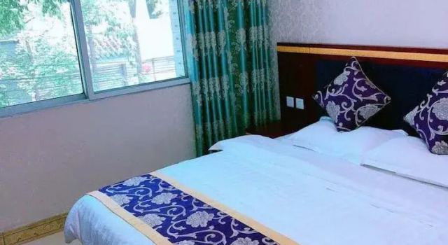 Lin Shan Ju Inn, Book Hotel Hoteller i Sichuan med parkering, Parkering