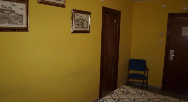 Hostal San Jorge, Забронировать Отель Сарагоса Zaragoza Province, рядом с Музей Faroles y Rosario de Cristal