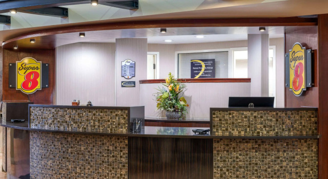 Super 8 Sherwood Park, Book Hotel Sherwood Park Central Alberta