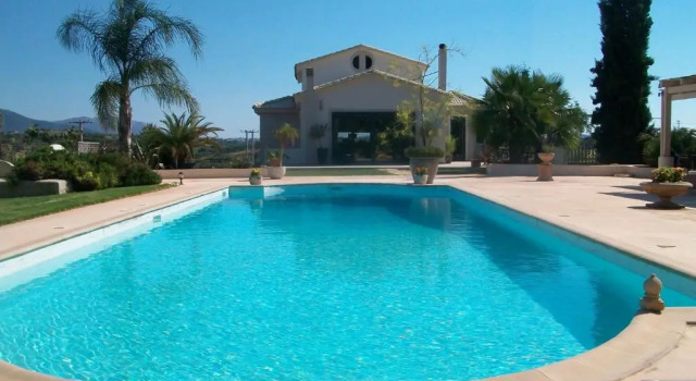 Вилла Deluxe Villa Vravrona Tower & Suites