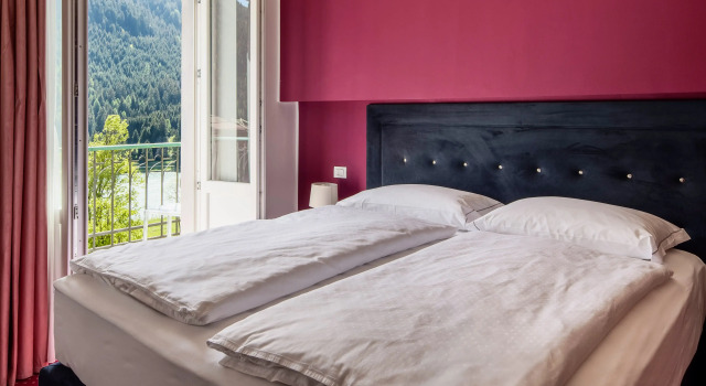 Номер Standard с видом на озеро Hotel Auronzo Dolomites, Affiliated by Meliá