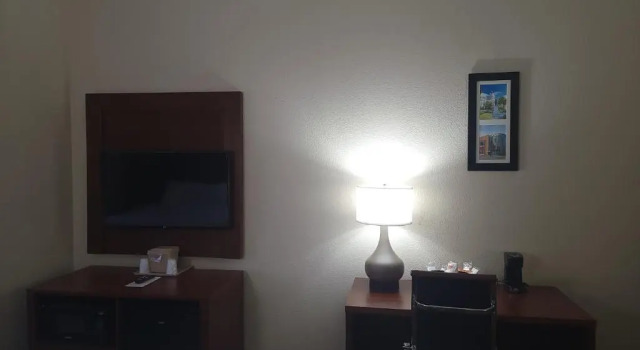 Люкс Comfort Suites At Kennesaw State University