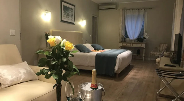 Люкс с балконом Villa Kilauea B&B