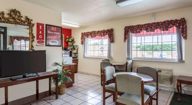Номер Standard Econo Lodge & Suites Brinkley