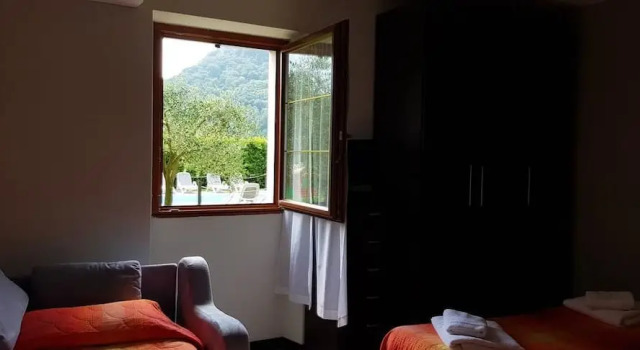 Трёхместный номер Standard с балконом и с видом на горы Agritur Girasole