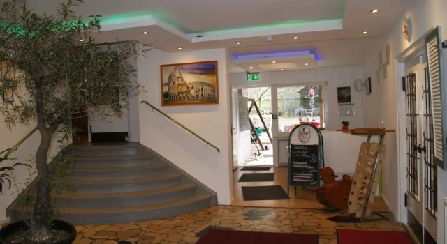SILONCE Hotels & Restaurant