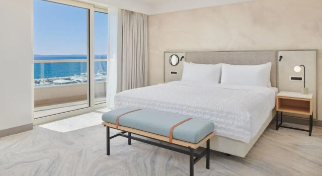 Двухместный номер Premium с видом на море Le Meridien Lav Split