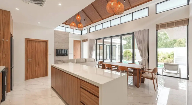 Вилла New Pool Villa With Fitness and Tennis Court