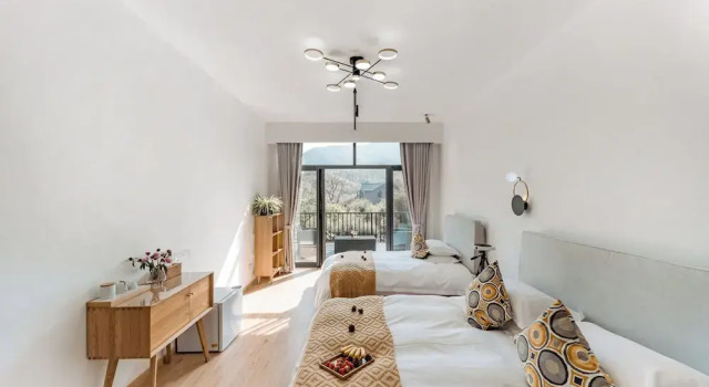Двухместный семейный номер Standard с балконом Moganshan Muye Summer Homestay