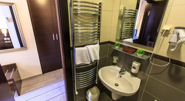 Номер Comfort Lucic Rooms & Suites