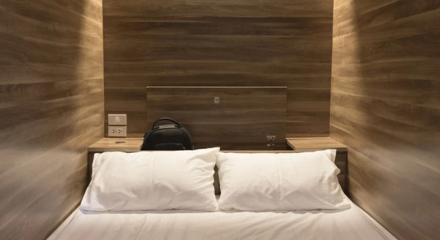 Yor Yak Hostel, Забронировать Хостел Хостелы Бангкока, рядом с Станция наземного метро Krung Thon Buri, Хостел