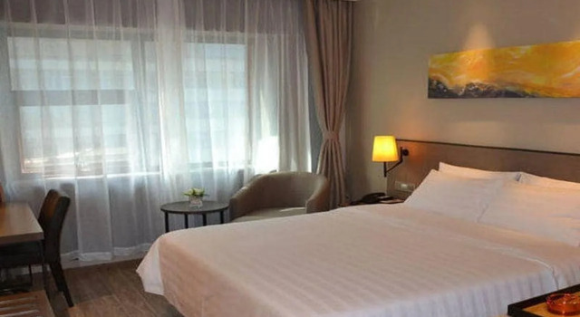Home Inn Plus, Book Hotel Shahekou 