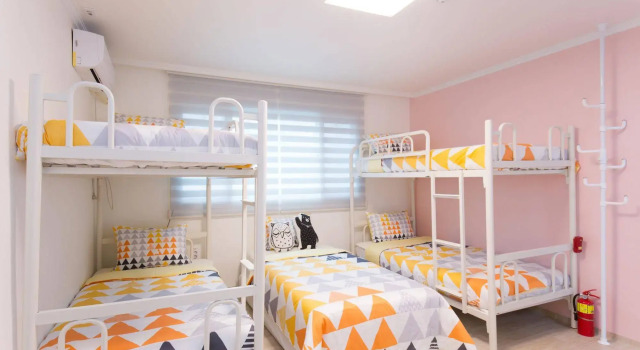 Stay Now Guest House Hongdae, Забронировать Гостевой дом Мапхогу Сеул, рядом с Магазин Butter zakka