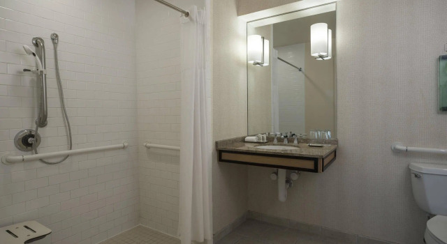 Двухместный номер Executive Renaissance New Orleans Arts Warehouse District Hotel