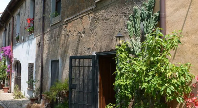 Roma Insieme Nel Borgo, Book Apartment Selva Candida Lazio
