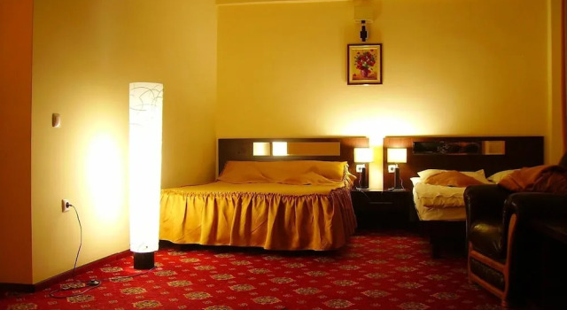 Hotel Magic Trivale, Rezerwuj Hotel Hotele w Arges z basenem, Basen