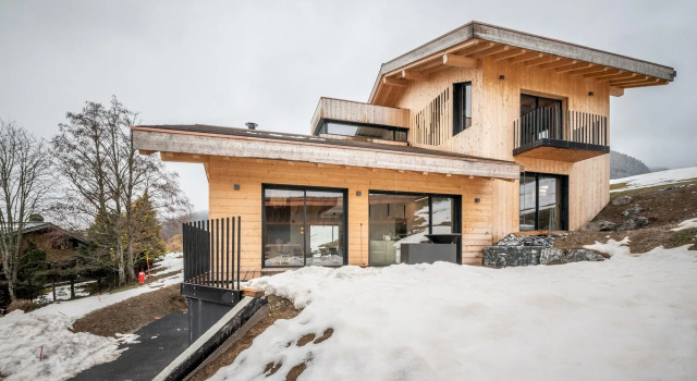 Nelcote - Design And Luxury Chalet with Hot Tub, Забронировать Шале Виллы Овернь-Рона-Альпы, Вилла
