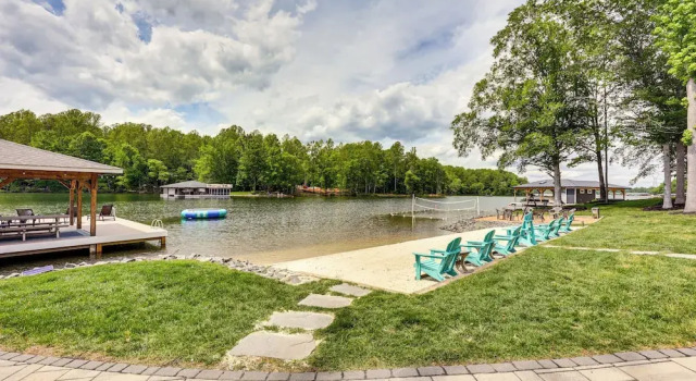 Waterfront Lake Anna Home w/ Dock, Beach & Kayaks!, Réserver Maison de vacances Lake Anna États-Unis