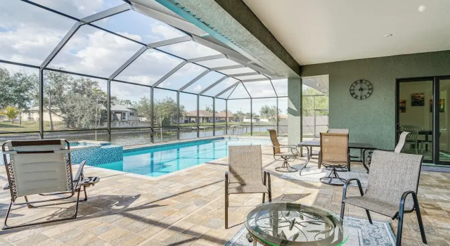 Коттедж 7 Mi to Dtwn Cape Coral: Home w/ Pool & Spa!