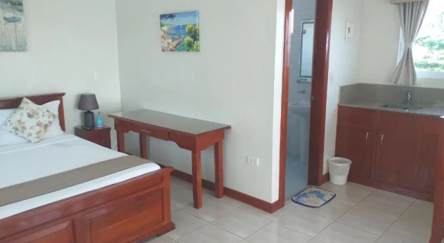 Одноместный номер Standard с видом на бассейн Ocean Breeze Resort