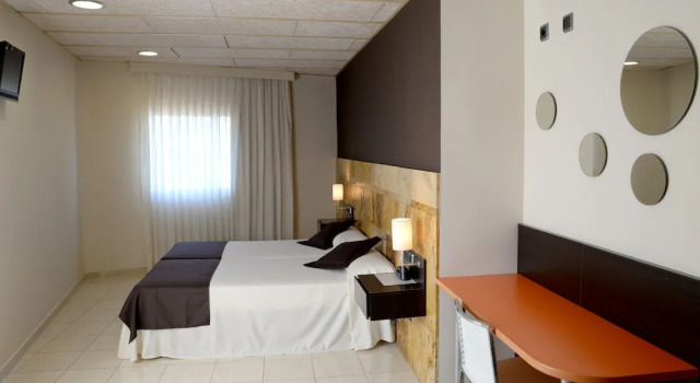 Двухместный номер Standard с балконом Hotel Pinar del Mar