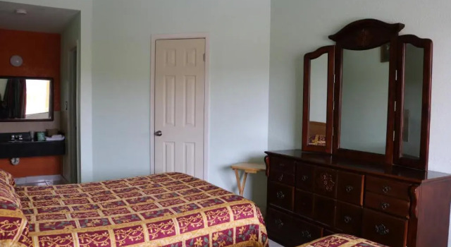 Номер Economy Great Western Inn Pasadena