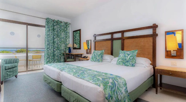 Двухместный номер Standard с видом на море Hotel Costa Calero Thalasso & Spa