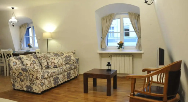 MiłoTu - Apartament Uniwersytecki, Забронировать Апартаменты/квартира Средместье 