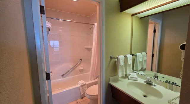 Четырёхместный номер Standard с видом на океан Seagrass Oceanfront Inn