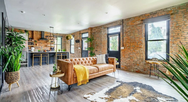 Jungle House Downtown Columbus – Modern Boutique Suites