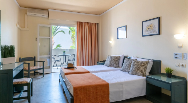 Dedalos Hotel