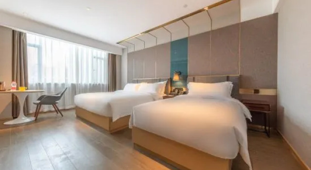 Люкс Superior Paco Hotel Guangzhou South Railway Station Panyu Changlong Branch