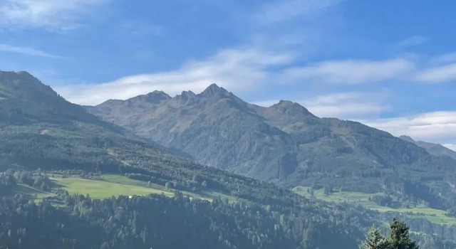 Апартаменты Mountain View Apartment in Piesendorf With Sauna