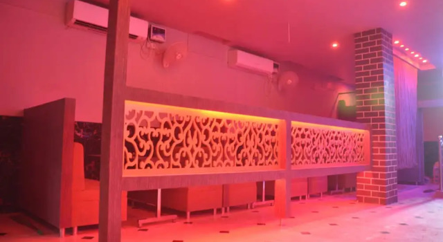 Hotel Raj International, Забронировать Отель Отели штата Раджастхана с парковкой, Парковка