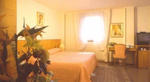 Трёхместный номер Standard Hotel Willy