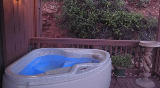 Люкс The Joy Sedona - Bed & Breakfast and Luxury Creekside Cabins