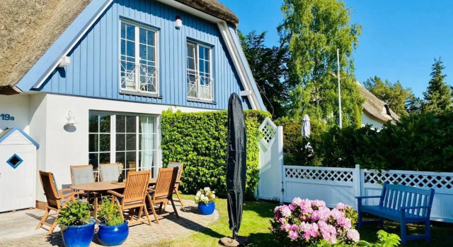 Strandhaus Luma, Забронировать Отель Цингст Barther Bodden, рядом с Пляж Цингст