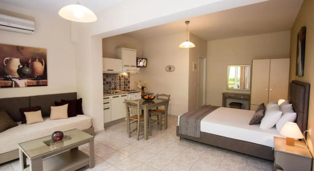 Студия Dina Apartments