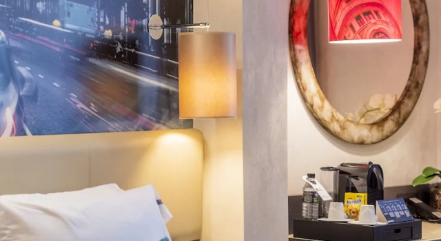 Номер Standard с видом на город Hotel Indigo Madrid - Gran Vía by IHG