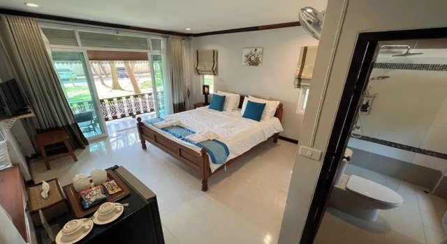 Двухместный номер Standard с балконом Baan Nam Pen Resort