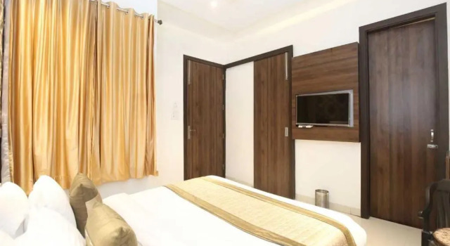 Hotel O Grand Star