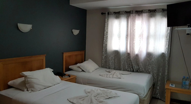 Hotel Atlantis 2
