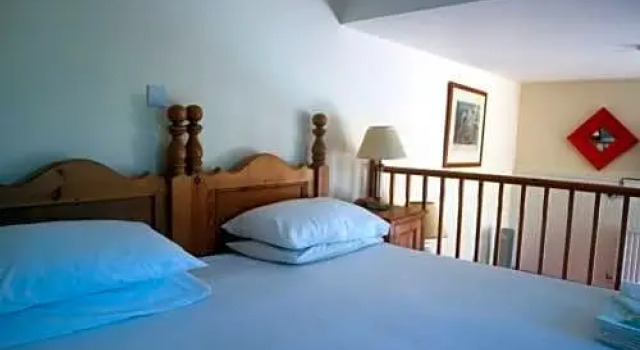 Семейный номер Standard с видом на сад Crown Hotel Cotswold