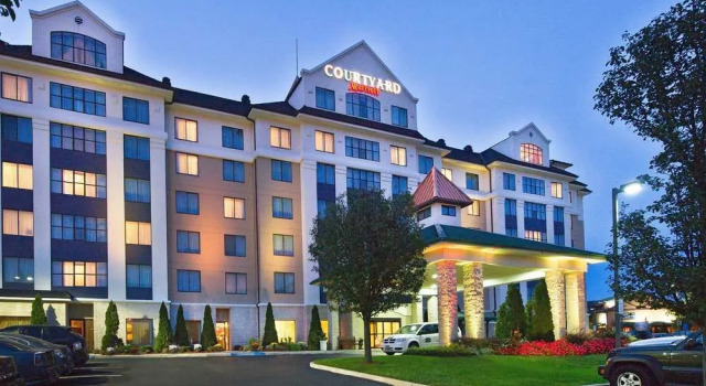 Courtyard Long Island MacArthur Airport, Buchen Sie Hotel Ronkonkoma Long Island