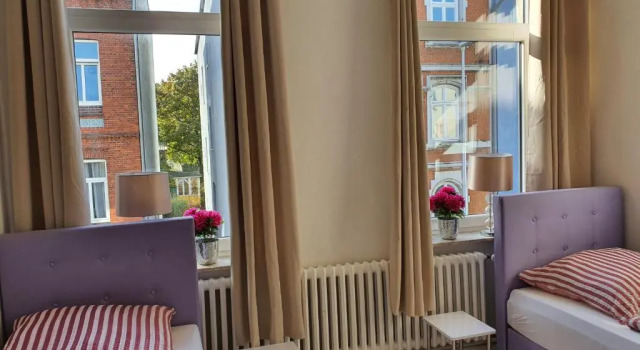Апартаменты Husum Zentrum bis 7 Personen.