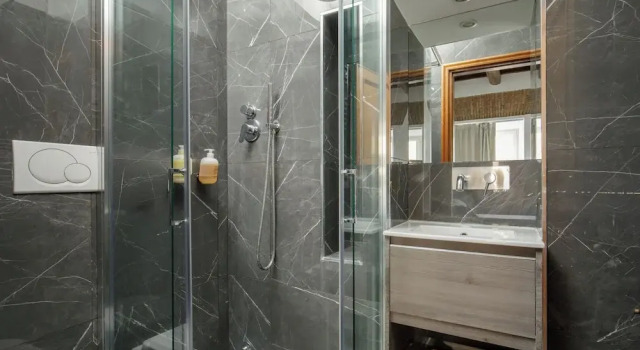 Номер Classic Signature Rooms by Hannah Hotels Collection