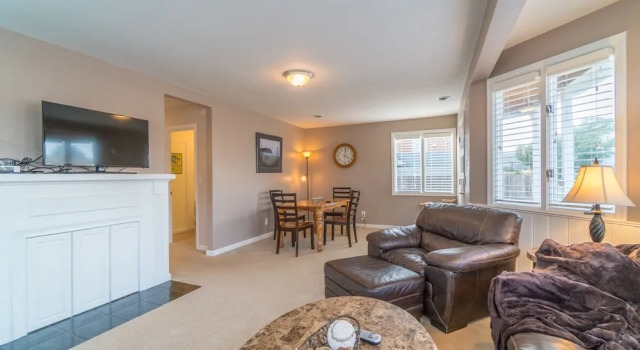 Beach Retreat 4 Bedrooms 2 Bathrooms Home