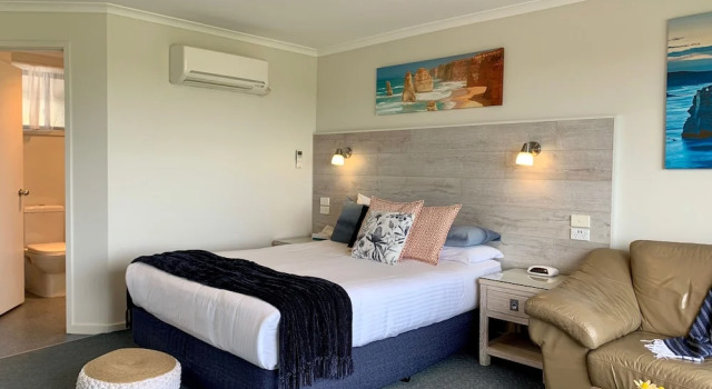 Номер Deluxe с балконом и с видом на океан Apollo Bay Waterfront Motor Inn