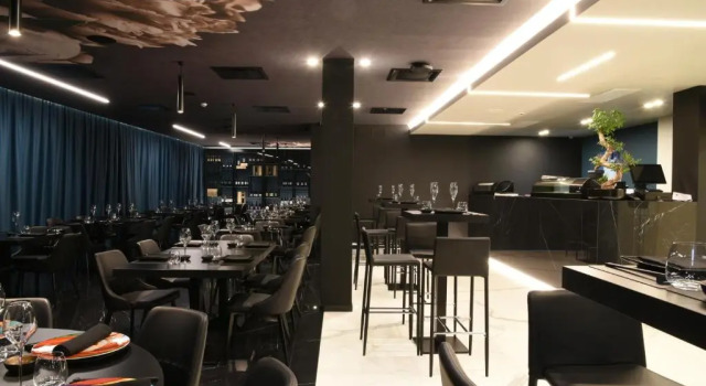 DEMSI Palace Hotel & Restaurant